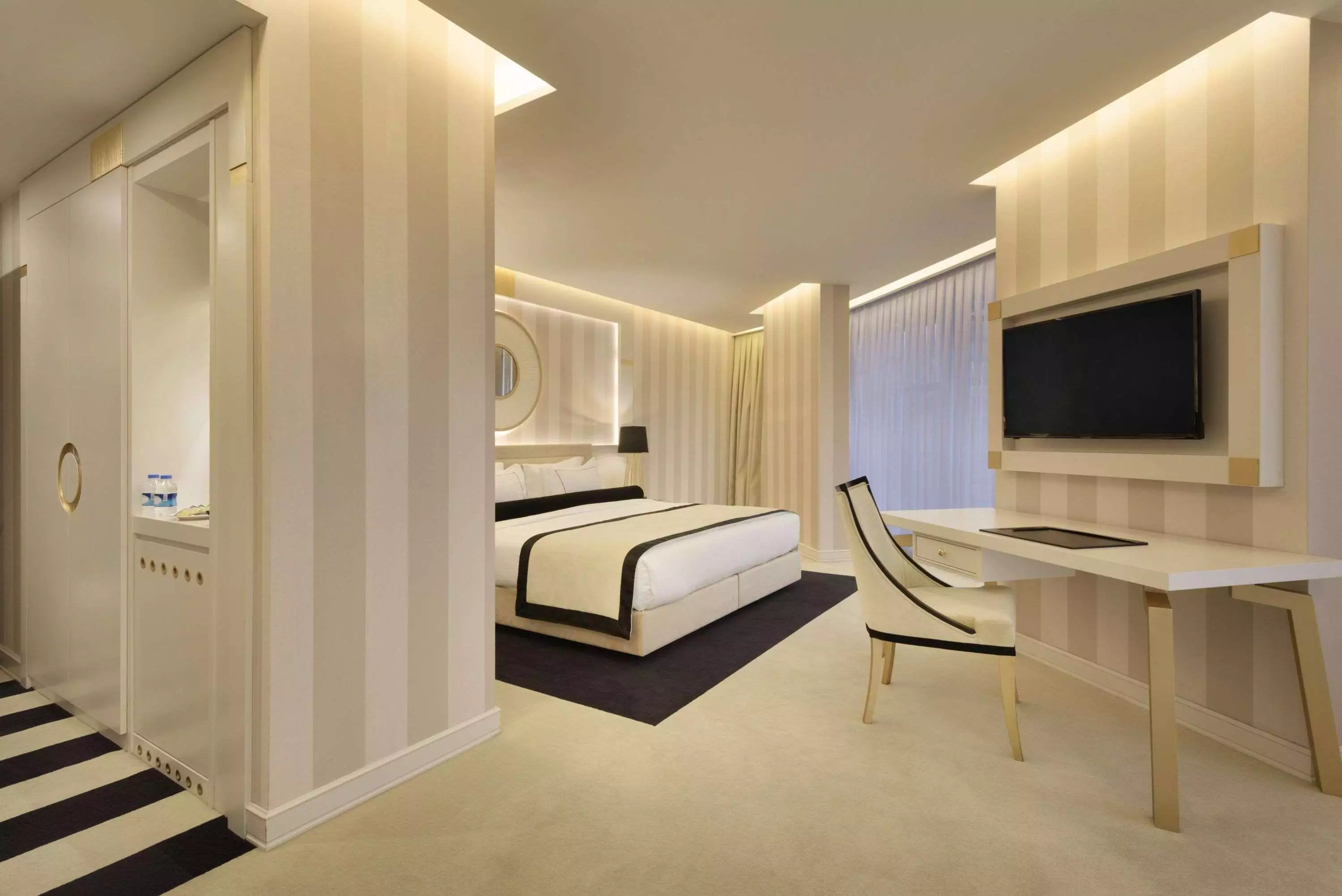 Alibaba https://cdn.alibaba.ir/ostorage/hotel-accommodation-images/687f8b73a1e6f83605b7994b_Istanbul-Ramada-Hotel--Suites-by-Wyndham-Istanbul-Sisli-0.webp