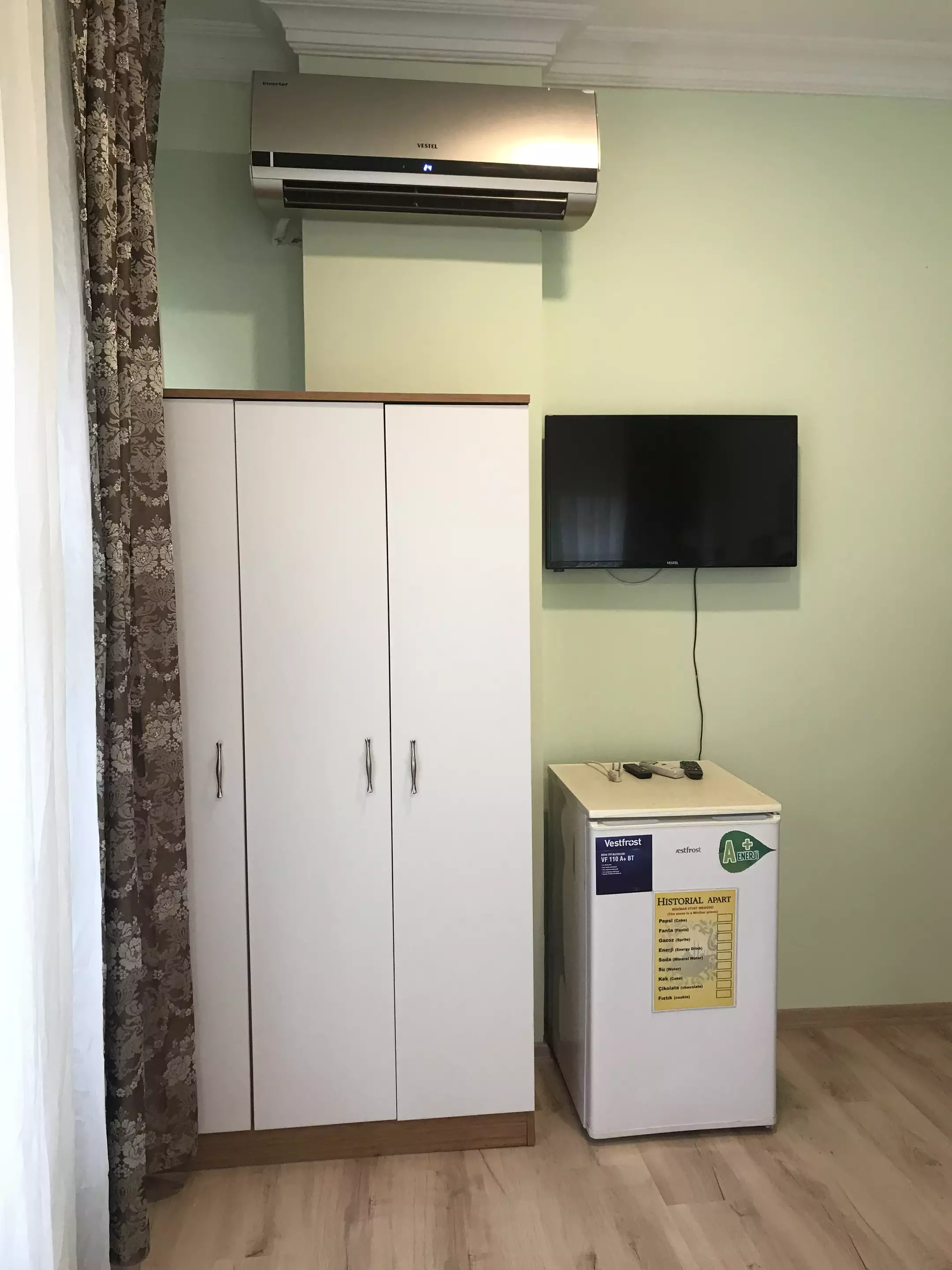 Alibaba https://cdn.alibaba.ir/ostorage/hotel-accommodation-images/687f8ce5a1e6f83605b79c96_Istanbul-Historial-Hotel-0.webp