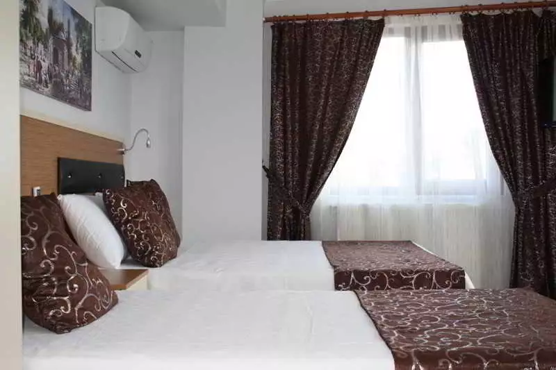 Alibaba https://cdn.alibaba.ir/ostorage/hotel-accommodation-images/687f8da6a1e6f83605b79e1c_Istanbul-Naila-0.webp