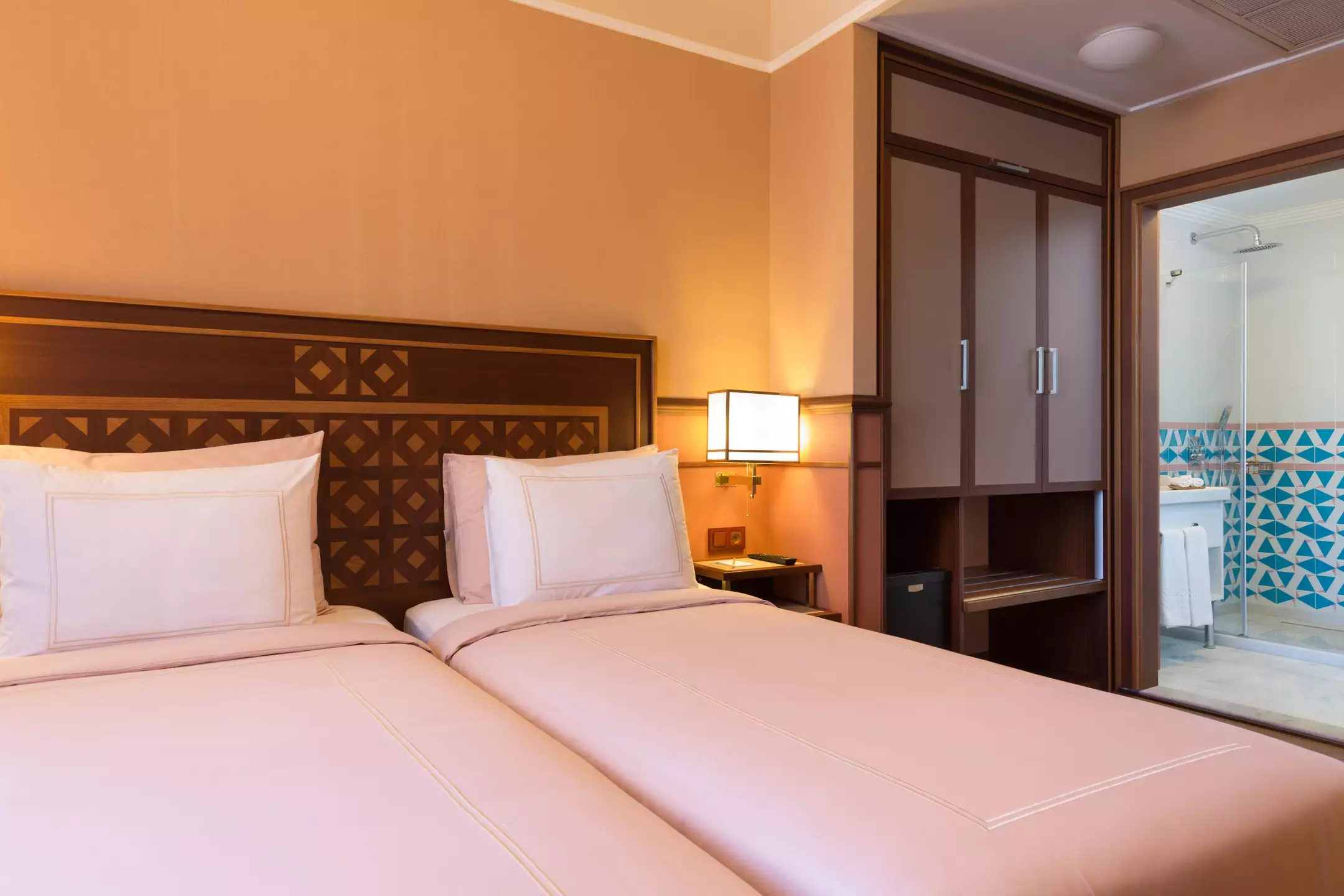 Alibaba https://cdn.alibaba.ir/ostorage/hotel-accommodation-images/687f90dca1e6f83605b7a690_Istanbul-Lalahan-0.webp