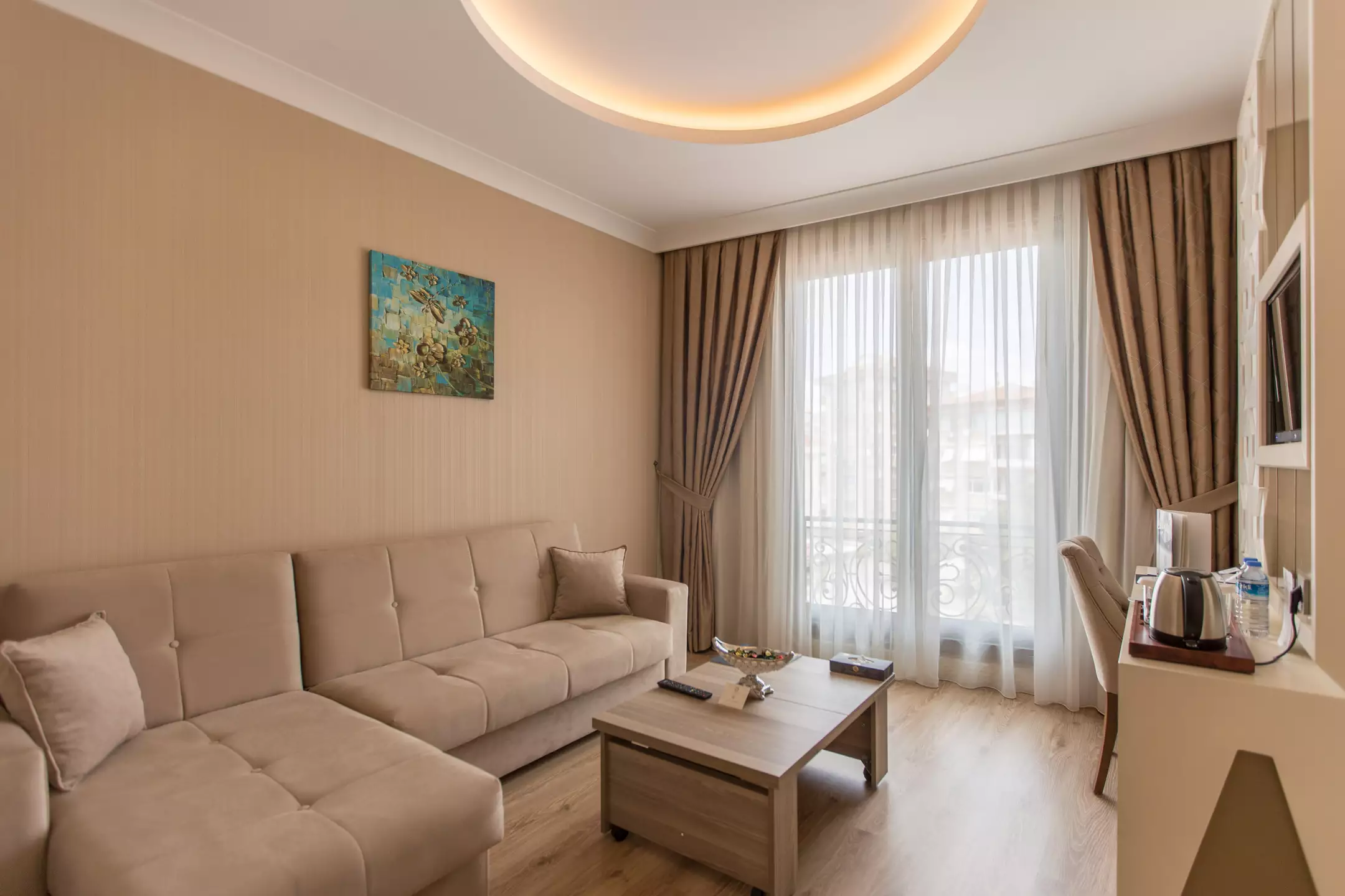Alibaba https://cdn.alibaba.ir/ostorage/hotel-accommodation-images/687f90f2a1e6f83605b7a6b1_Istanbul-The-Grand-Mira-Business-Hotel-0.webp