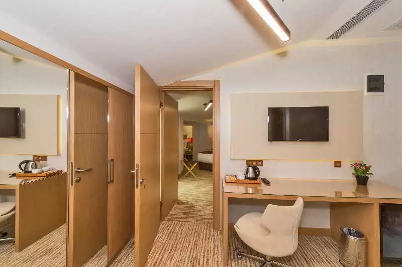 Alibaba https://cdn.alibaba.ir/ostorage/hotel-accommodation-images/687f91f6a1e6f83605b7a962_Istanbul-Hotel-Boursier-0.webp