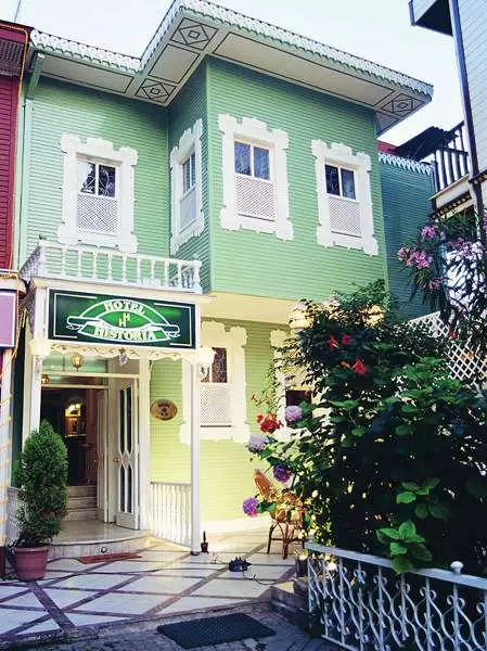 Alibaba https://cdn.alibaba.ir/ostorage/hotel-accommodation-images/687f9849a1e6f83605b7b59d_Istanbul-Historia-0.webp