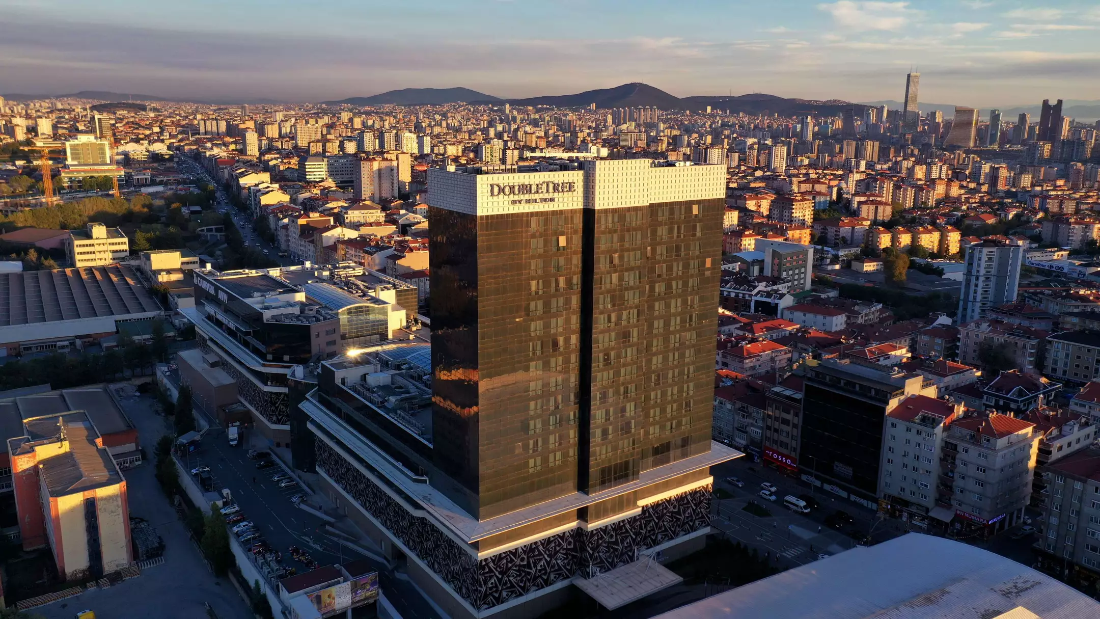 Alibaba https://cdn.alibaba.ir/ostorage/hotel-accommodation-images/687f9d64a1e6f83605b7c112_Istanbul-Doubletree-by-Hilton-Istanbul-Umraniye-0.webp