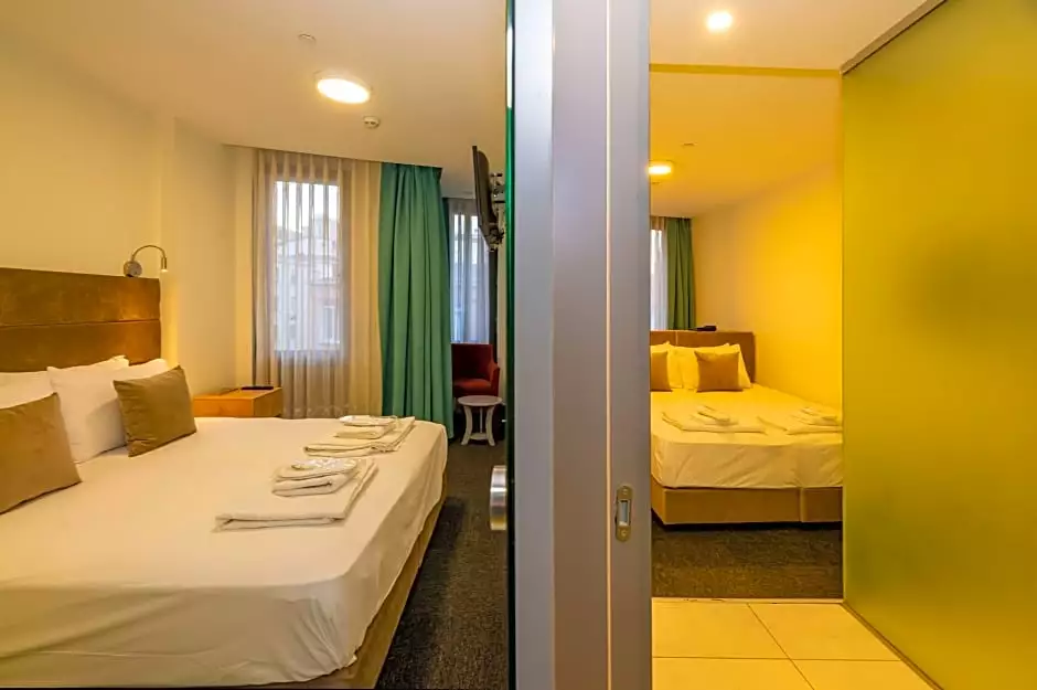 هتل وی پلاس تقسیم استانبول