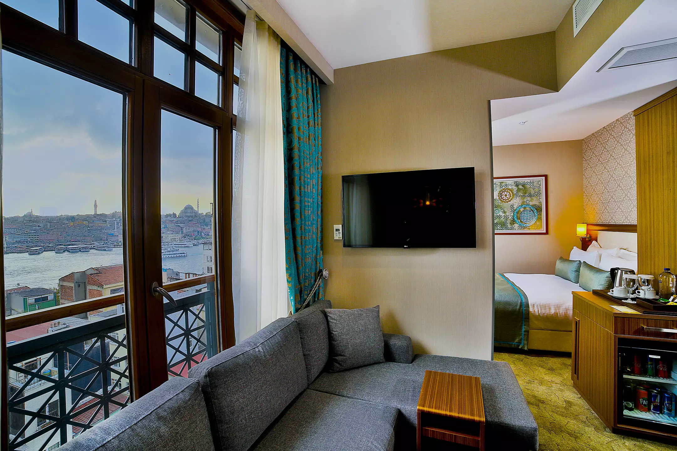 Alibaba https://cdn.alibaba.ir/ostorage/hotel-accommodation-images/687f9f6ba1e6f83605b7c51c_Istanbul-Hotel-Momento-Golden-Horn-0.webp