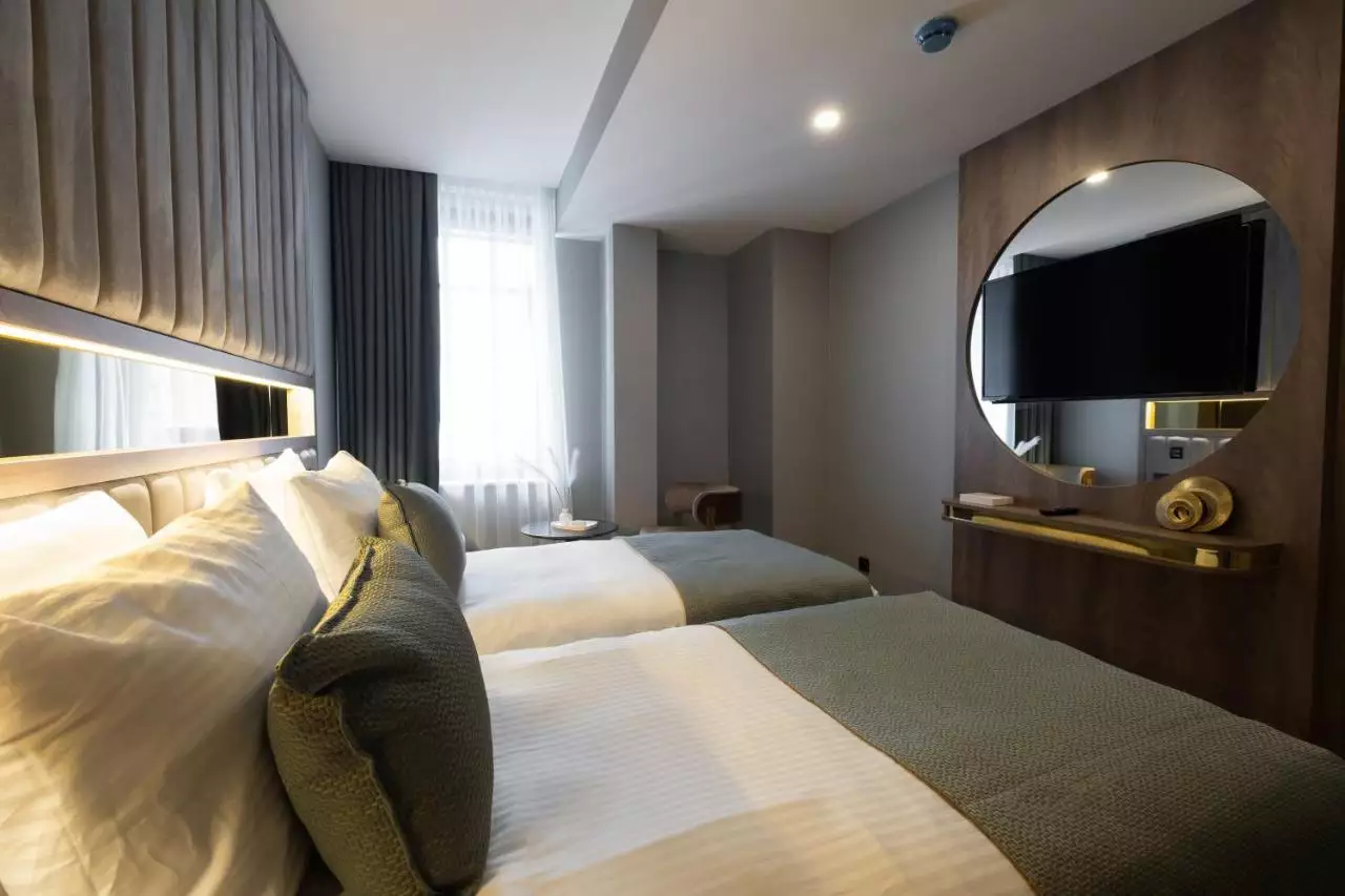 Alibaba https://cdn.alibaba.ir/ostorage/hotel-accommodation-images/687f9f8ca1e6f83605b7c546_Istanbul-Buke-Hotel-Bomonti-0.webp