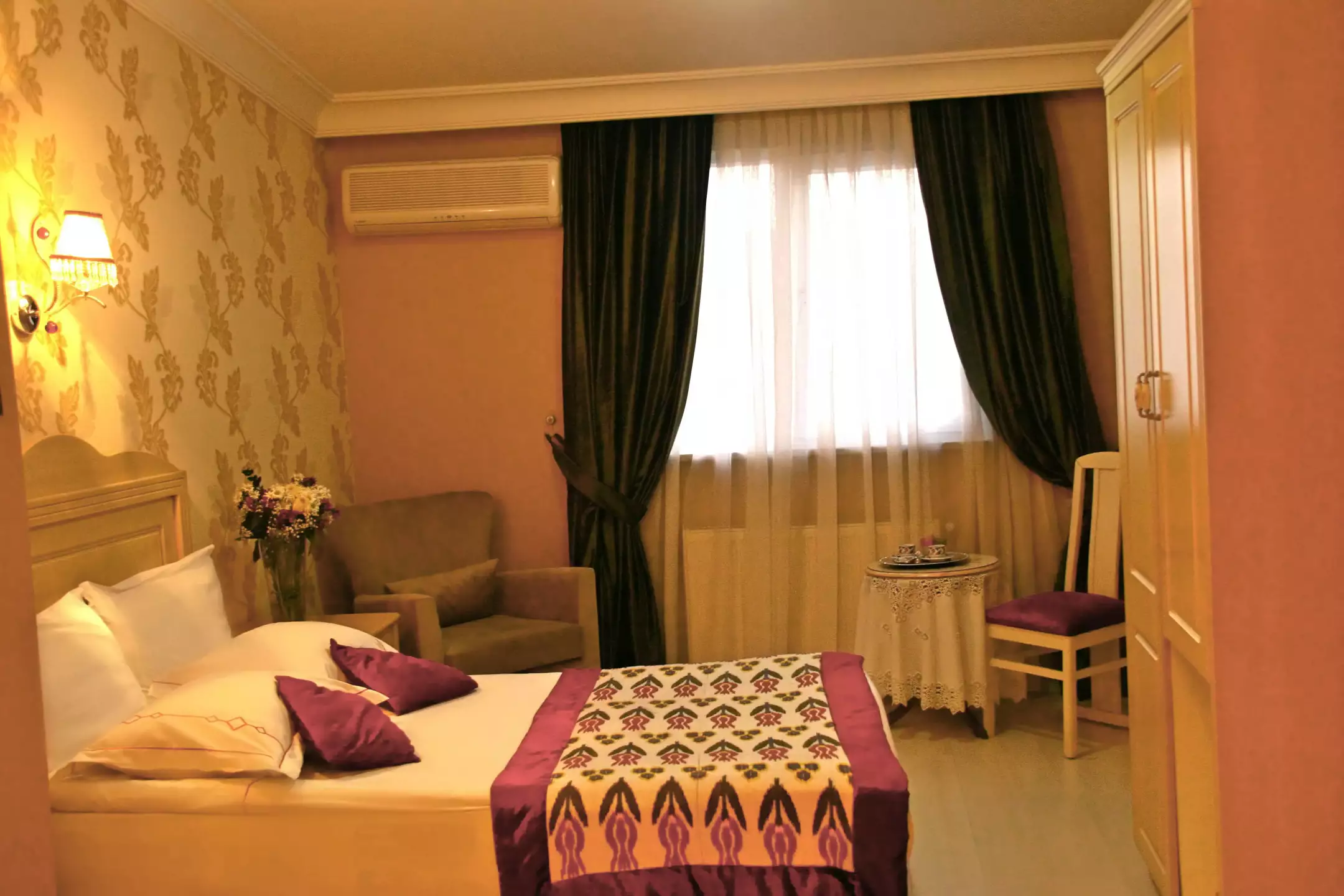 Alibaba https://cdn.alibaba.ir/ostorage/hotel-accommodation-images/687fa054a1e6f83605b7c70d_Istanbul-Divas-Silver-0.webp