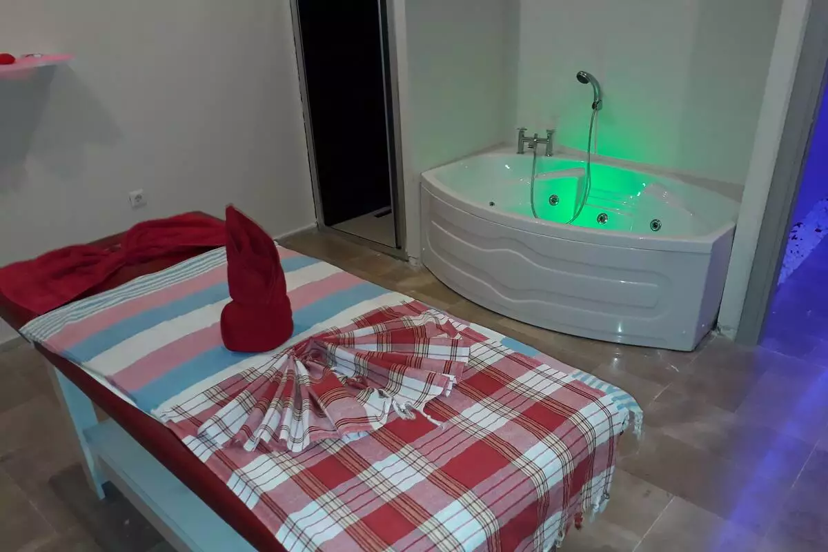 هتل الیتز سوئیت استانبول