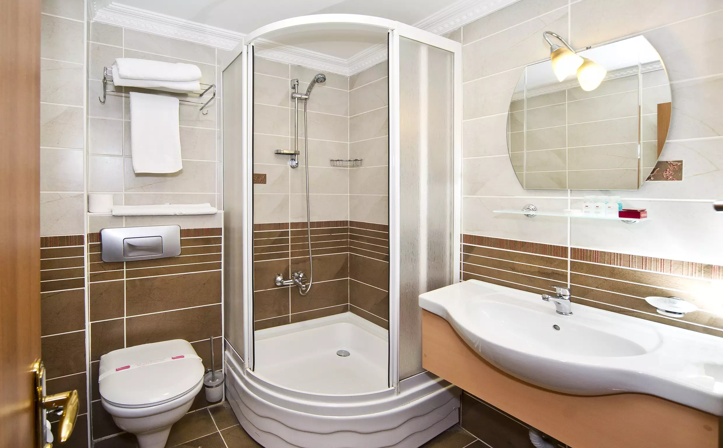 Alibaba https://cdn.alibaba.ir/ostorage/hotel-accommodation-images/687fa316a1e6f83605b7cd45_Istanbul-Kupeli-0.webp