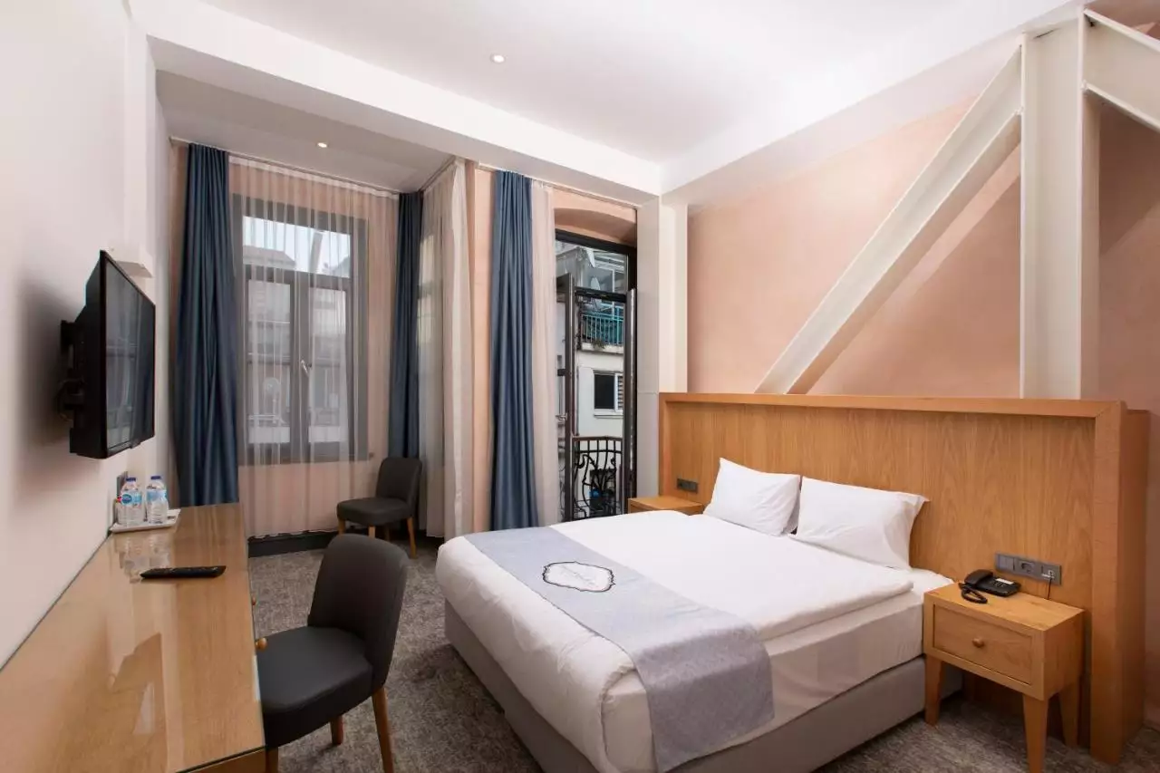 Alibaba https://cdn.alibaba.ir/ostorage/hotel-accommodation-images/687fa379a1e6f83605b7ce14_Istanbul-Premist-Hotels-Taksim-0.webp