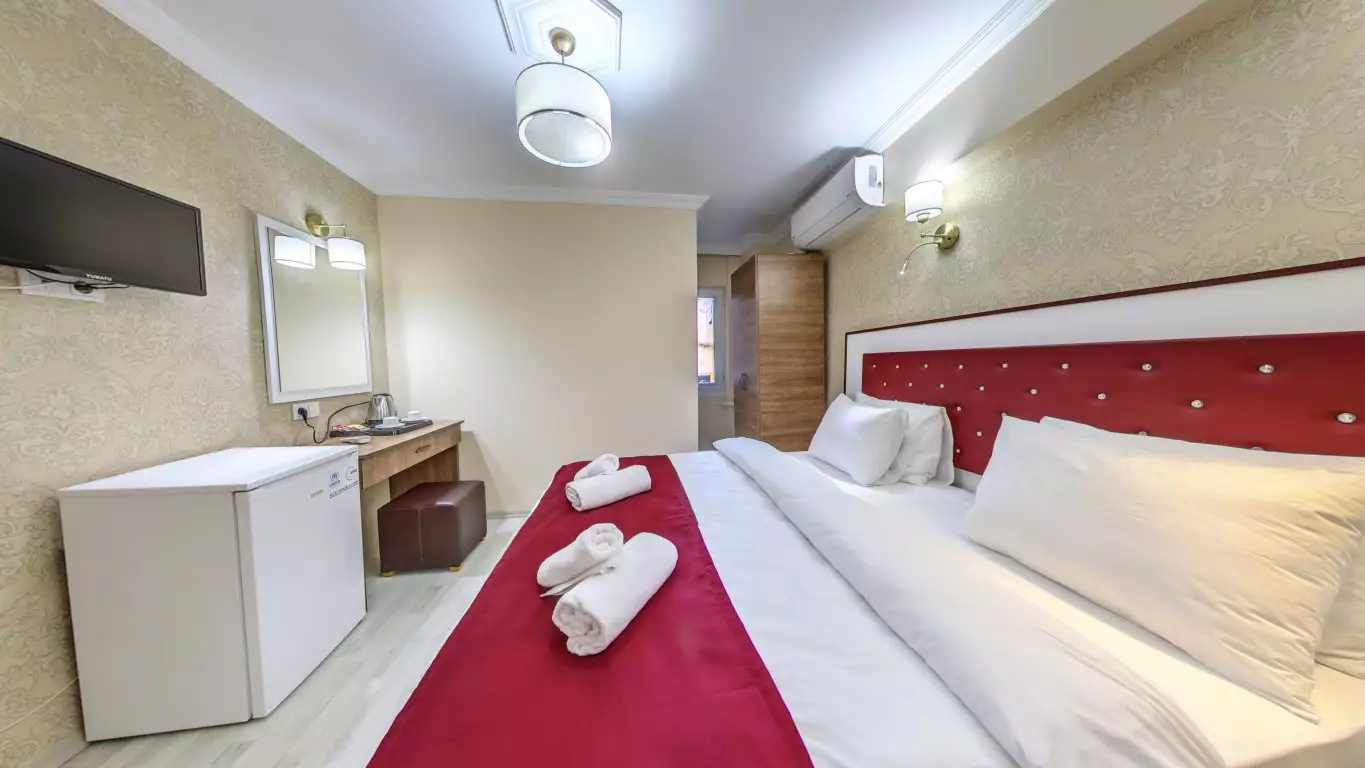 Alibaba https://cdn.alibaba.ir/ostorage/hotel-accommodation-images/687fa67da1e6f83605b7d4fd_Istanbul-Cihangir-Palace-Hotel-0.webp