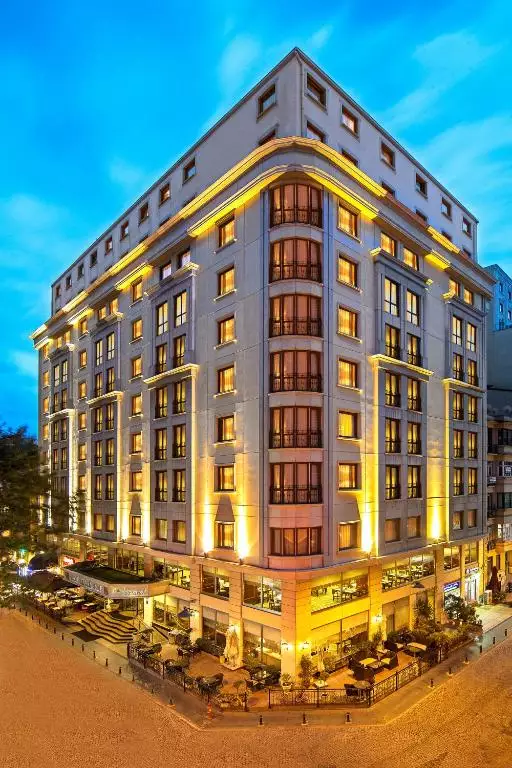 Alibaba https://cdn.alibaba.ir/ostorage/hotel-accommodation-images/687fa777a1e6f83605b7d816_Istanbul-ARTS-HOTEL-TAKSIM-0.webp