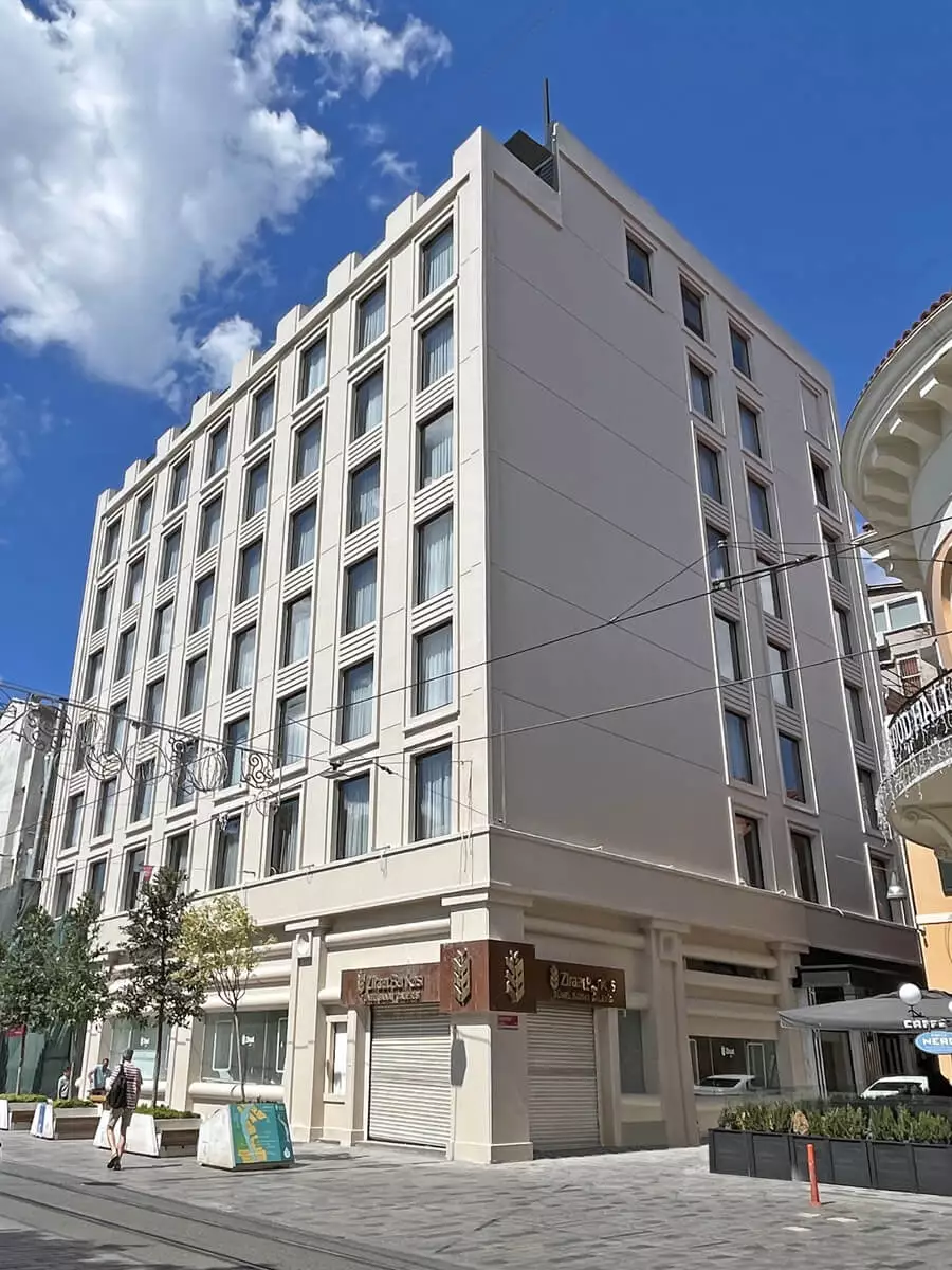 Alibaba https://cdn.alibaba.ir/ostorage/hotel-accommodation-images/687fa77ca1e6f83605b7d83c_Istanbul-Ring-Stone-0.webp