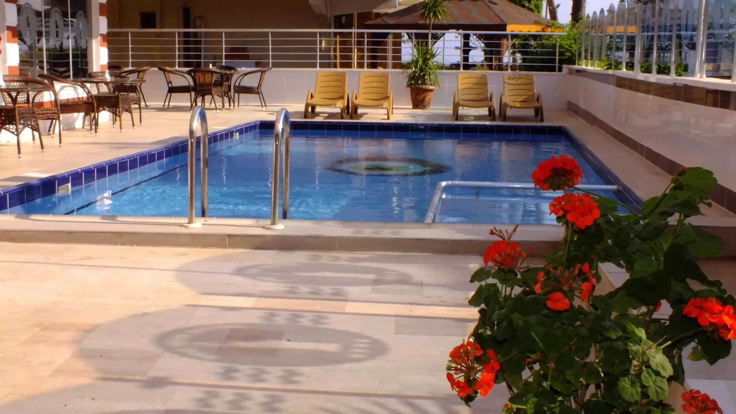 هتل اسپینا آنتالیا