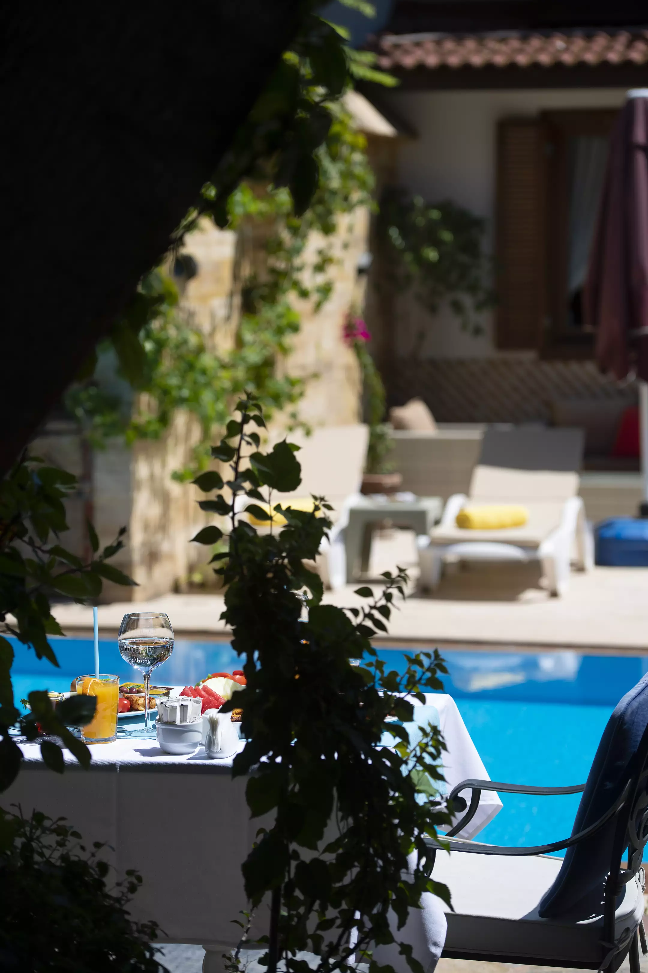 Alibaba https://cdn.alibaba.ir/ostorage/hotel-accommodation-images/6885ee9dac13a7ed0d85693f_Antalya-Castle-Old-Town-Hotel-0.webp