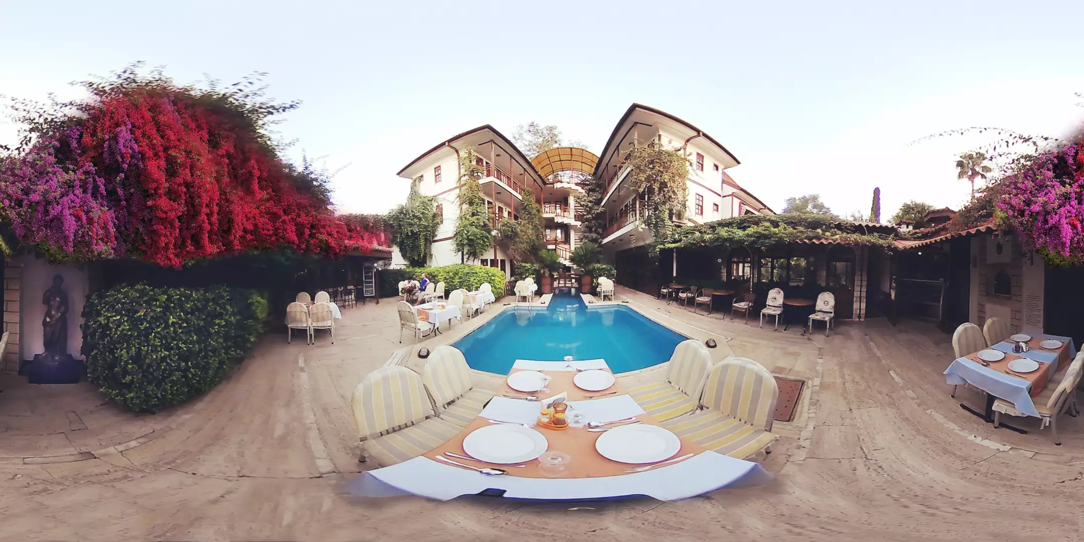 هتل کاریاتیت آنتالیا