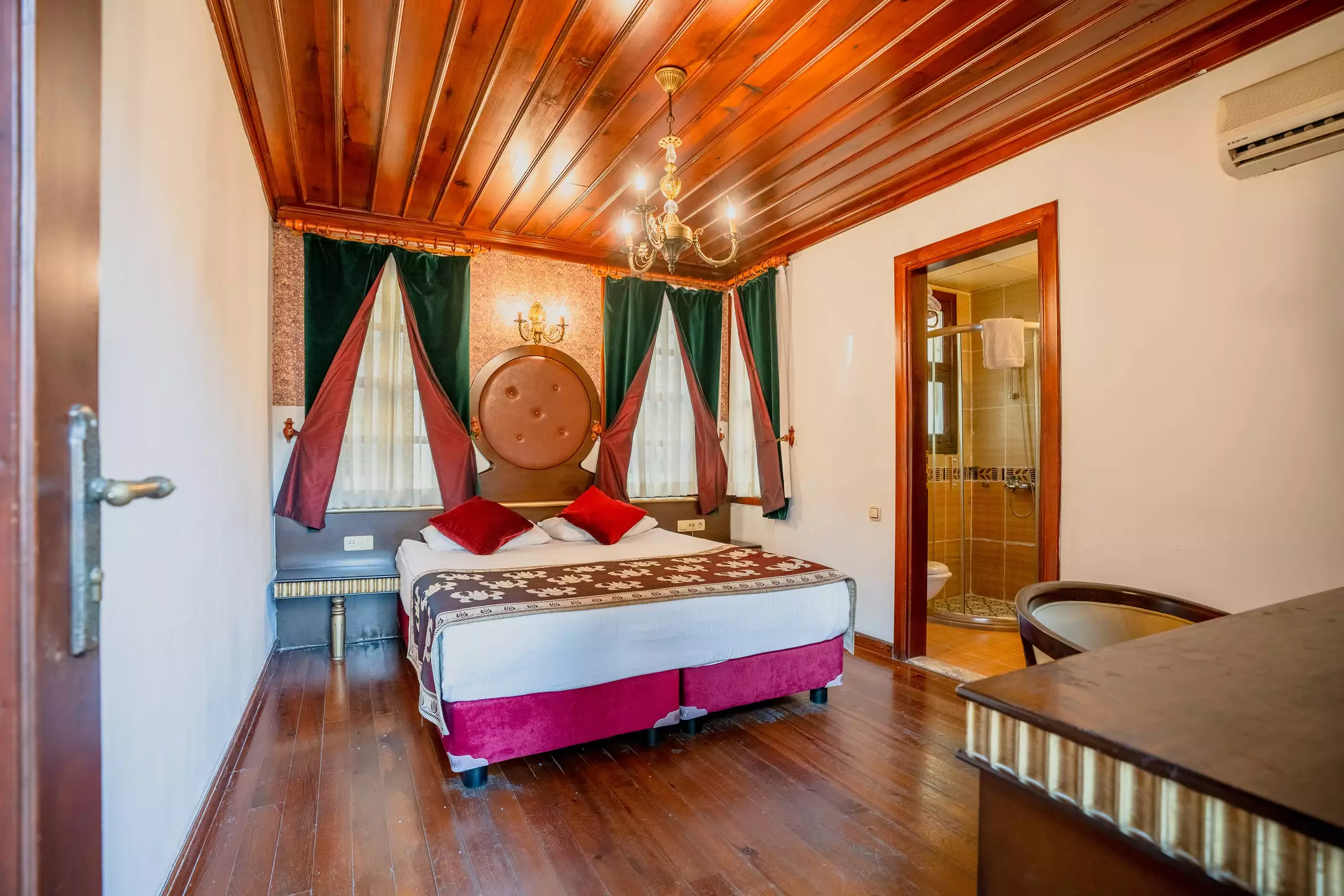 هتل مدیترا آرت آنتالیا