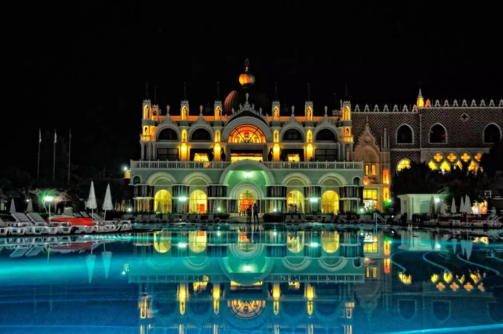 Alibaba https://cdn.alibaba.ir/ostorage/hotel-accommodation-images/6885f5beac13a7ed0d857434_Antalya-Venezia-Palace-Deluxe-Resort-Hotel-0.webp
