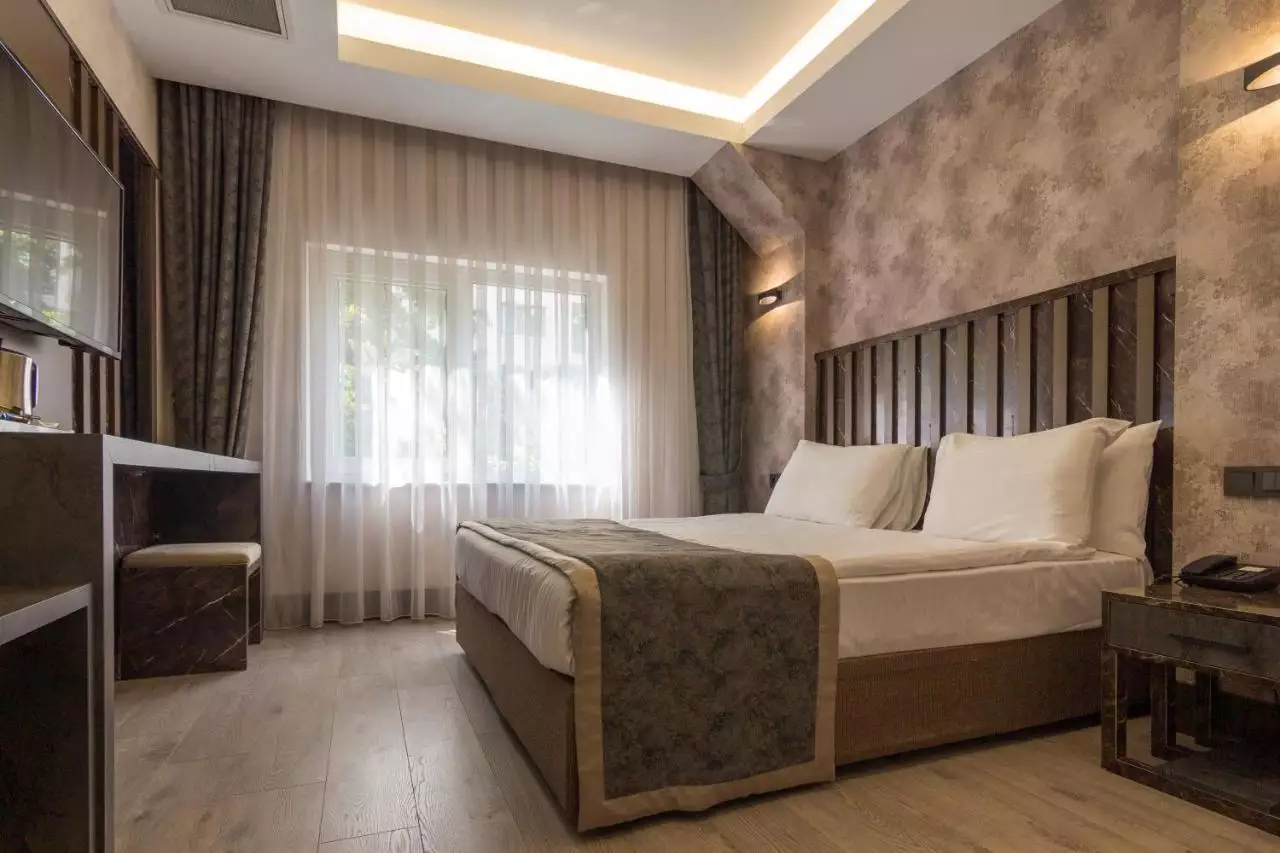 Alibaba https://cdn.alibaba.ir/ostorage/hotel-accommodation-images/6885f75bac13a7ed0d857726_Ankara-Hotel-Ankara-Royal-0.webp