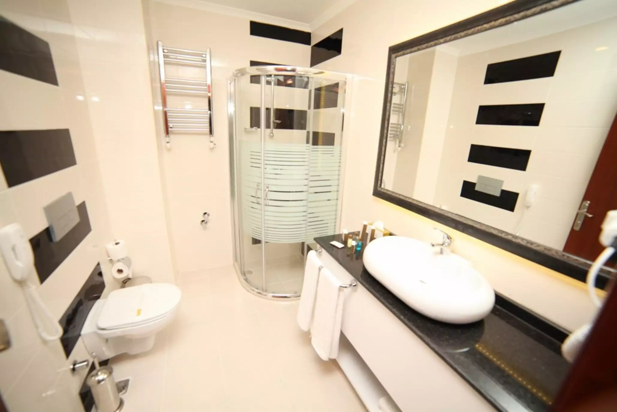 Alibaba https://cdn.alibaba.ir/ostorage/hotel-accommodation-images/6885f7d7ac13a7ed0d857885_Ankara-Asrin-Business-0.webp