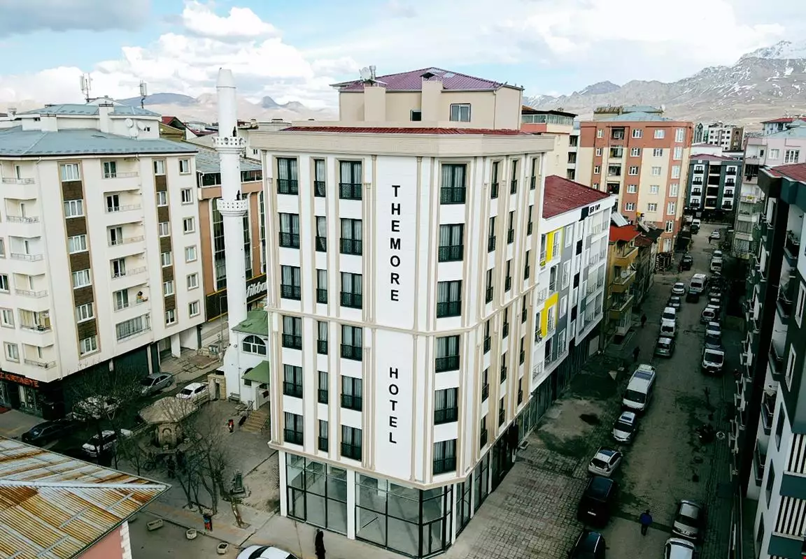Alibaba https://cdn.alibaba.ir/ostorage/hotel-accommodation-images/6885fb50ac13a7ed0d857f62_Van-The-More-0.webp
