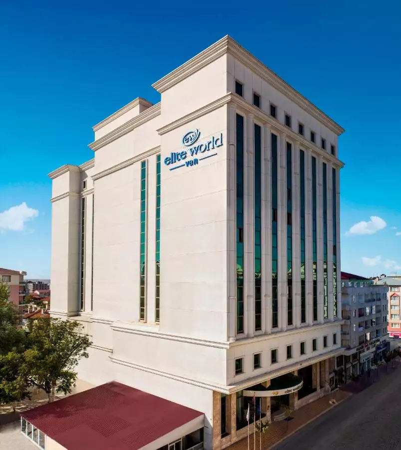 Alibaba https://cdn.alibaba.ir/ostorage/hotel-accommodation-images/6885fbabac13a7ed0d85807a_Van-Elite-World-1.webp