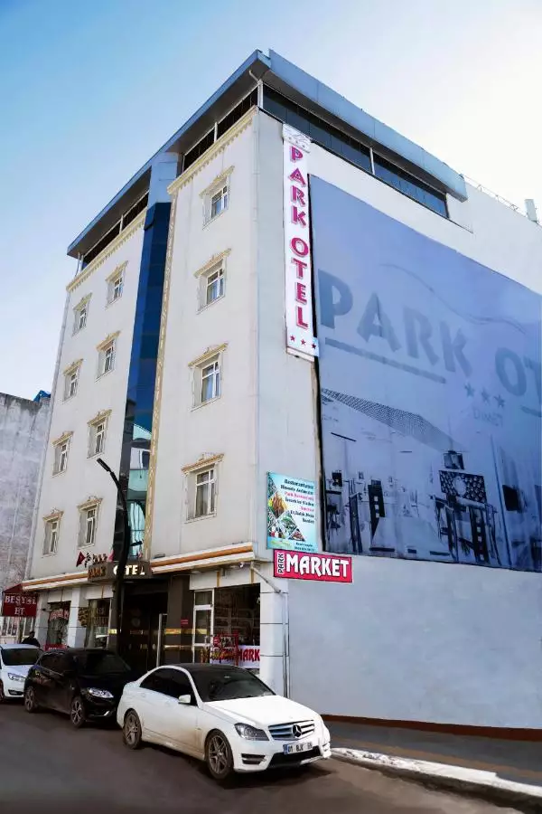 Alibaba https://cdn.alibaba.ir/ostorage/hotel-accommodation-images/6885fbb8ac13a7ed0d8580cd_Van-Dimet-Park-Hotel-0.webp