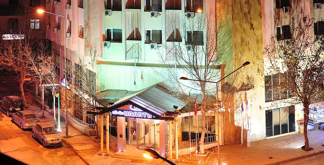 Alibaba https://cdn.alibaba.ir/ostorage/hotel-accommodation-images/6885fbbeac13a7ed0d8580ef_Van-Buyuk-Urartu-16.webp