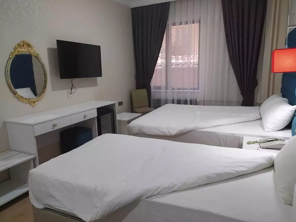 هتل آتنا لایف وان