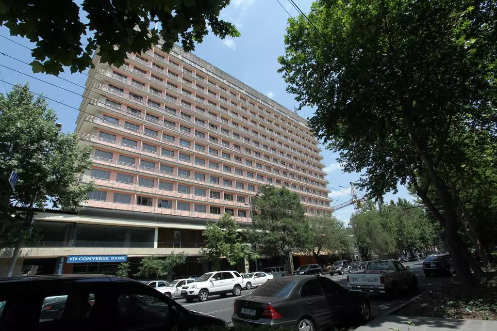 Alibaba https://cdn.alibaba.ir/ostorage/hotel-accommodation-images/6888a29bac13a7ed0d858280_Yerevan-Ani-Plaza-0.webp