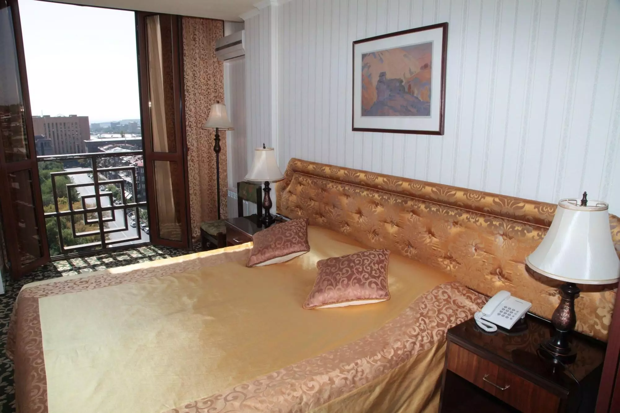 Alibaba https://cdn.alibaba.ir/ostorage/hotel-accommodation-images/6888a2bcac13a7ed0d85830c_Yerevan-Hotel-Shirak-0.webp