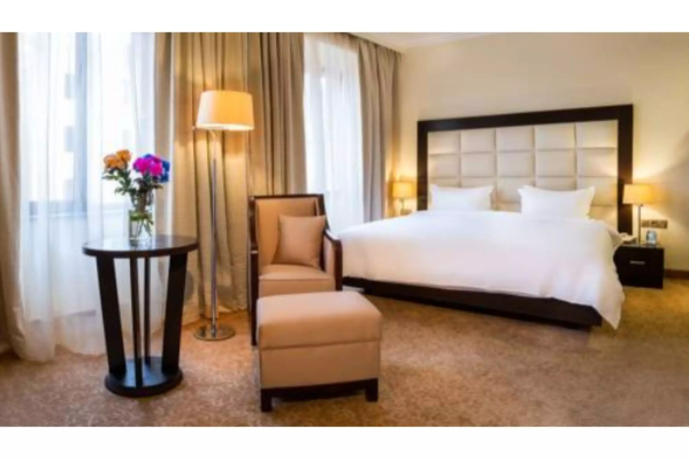 Alibaba https://cdn.alibaba.ir/ostorage/hotel-accommodation-images/6888a3aeac13a7ed0d85854a_Yerevan-Paris-0.webp