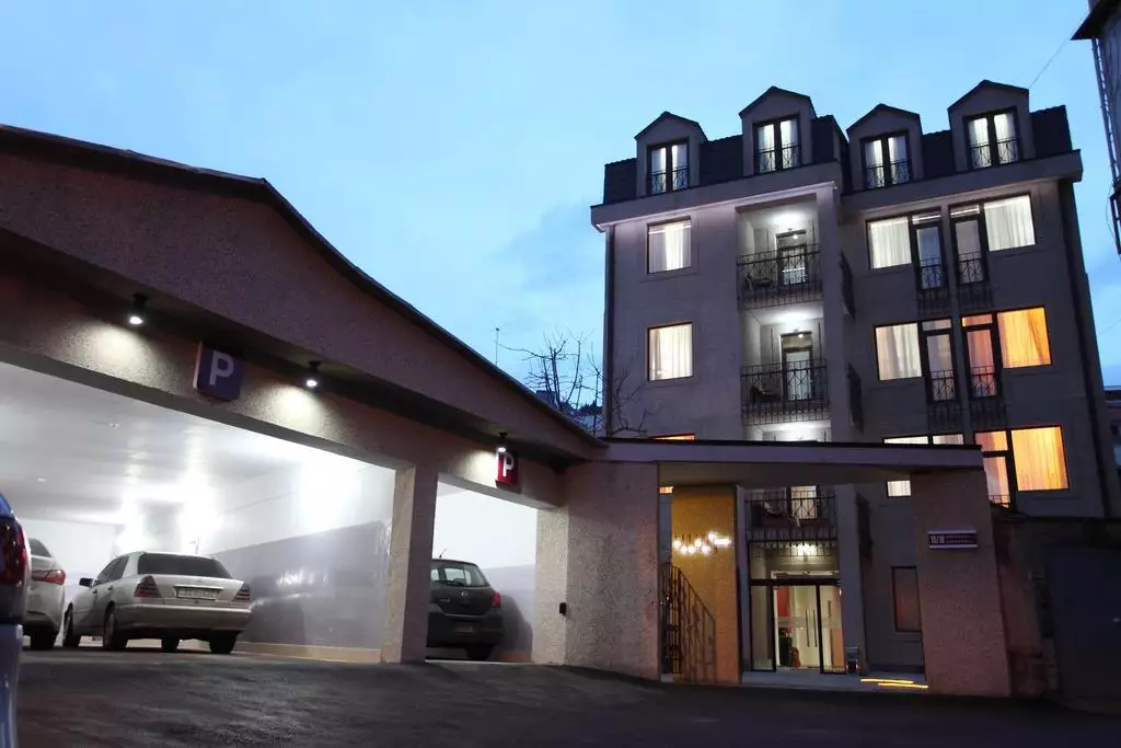 Alibaba https://cdn.alibaba.ir/ostorage/hotel-accommodation-images/6888a3d3ac13a7ed0d858589_Yerevan-Cascade-Hotel-0.webp