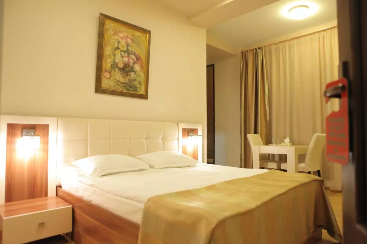 Alibaba https://cdn.alibaba.ir/ostorage/hotel-accommodation-images/6888a49dac13a7ed0d85877e_Yerevan-Daniel-Boutique-Hotel-0.webp