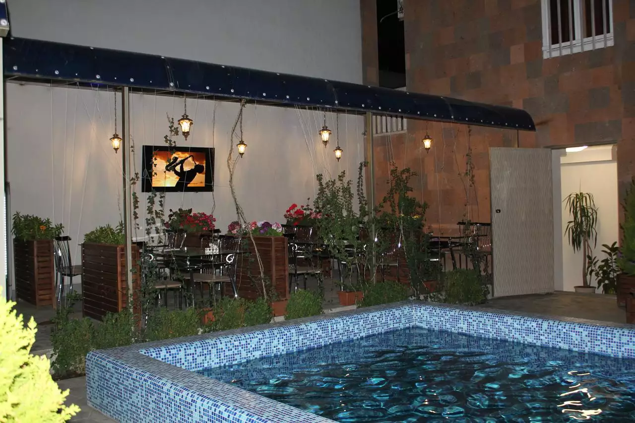 Alibaba https://cdn.alibaba.ir/ostorage/hotel-accommodation-images/6888a515ac13a7ed0d858871_Yerevan-Alba-Hotel-Yerevan-0.webp