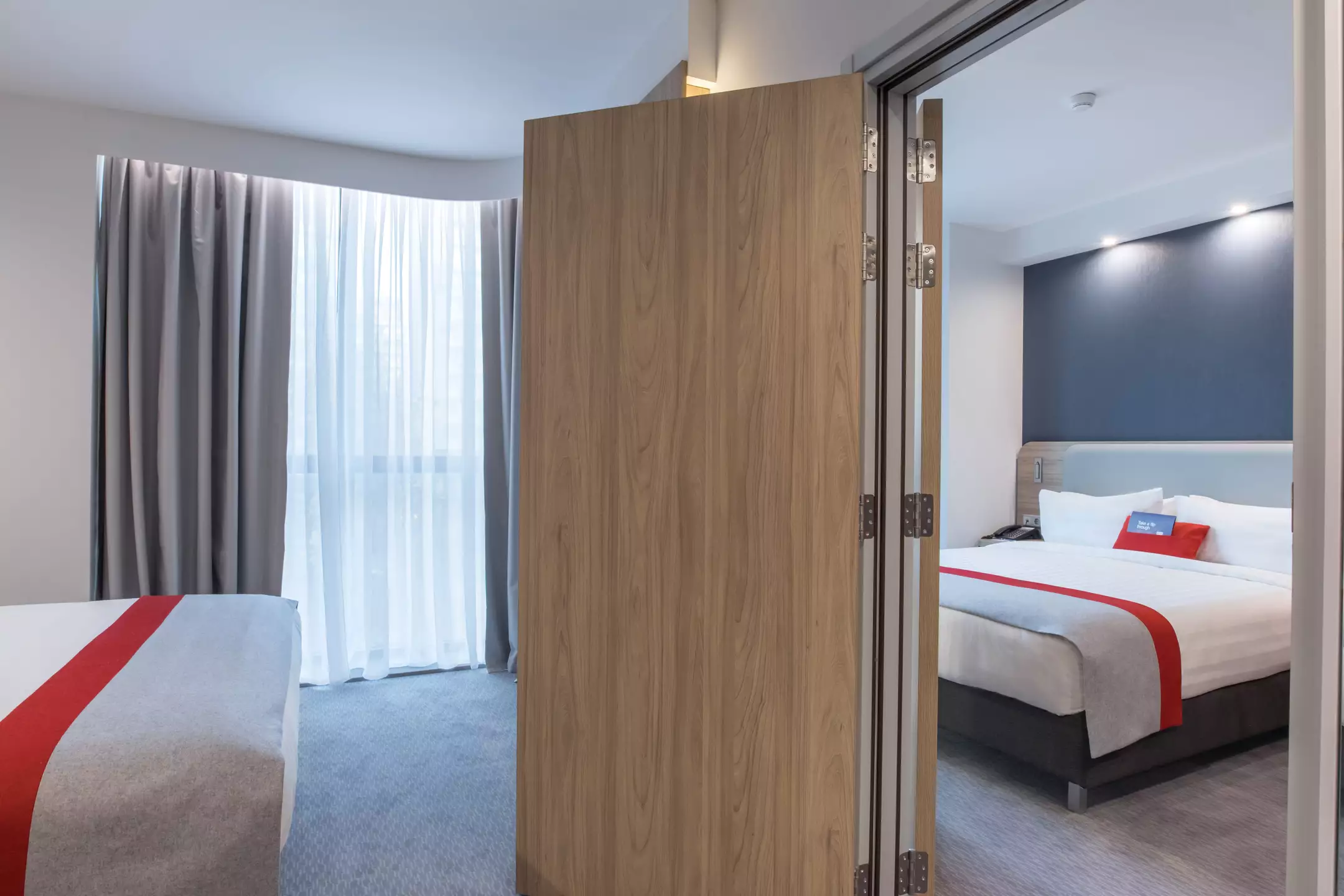 Alibaba https://cdn.alibaba.ir/ostorage/hotel-accommodation-images/6888a517ac13a7ed0d85887c_Yerevan-Holiday-Inn-Express-Yerevan-0.webp