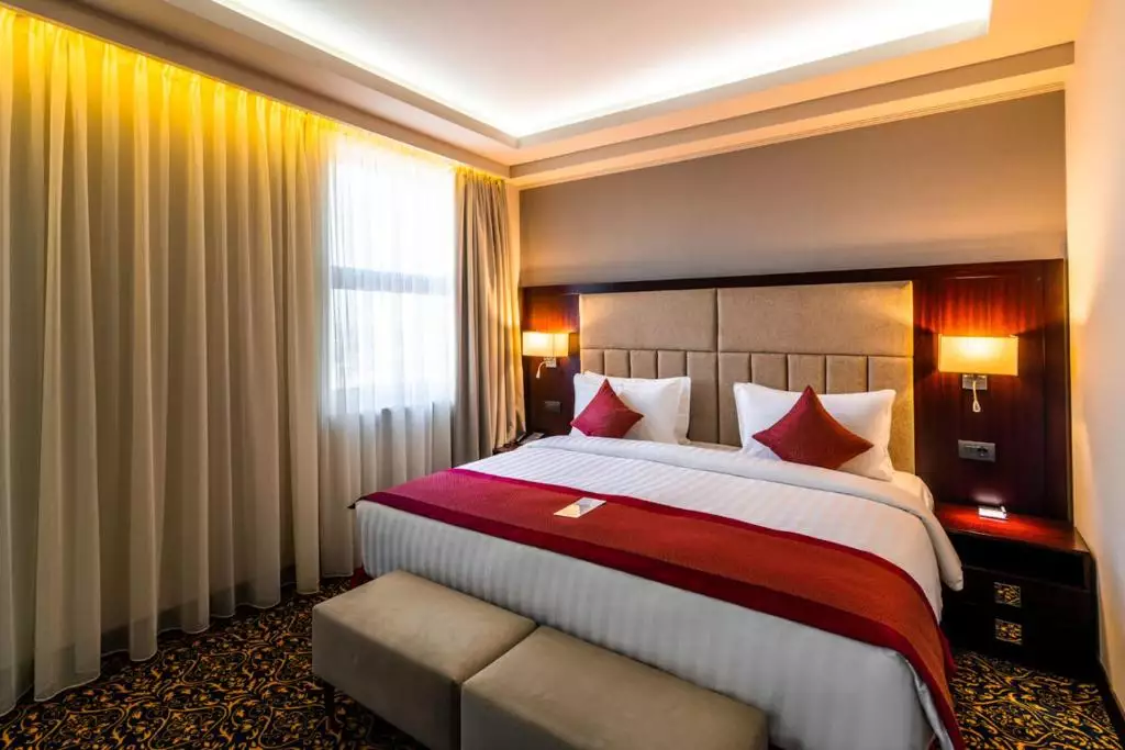 هتل Ramada Hotel & Suites by Wyndham Yerevan ایروان