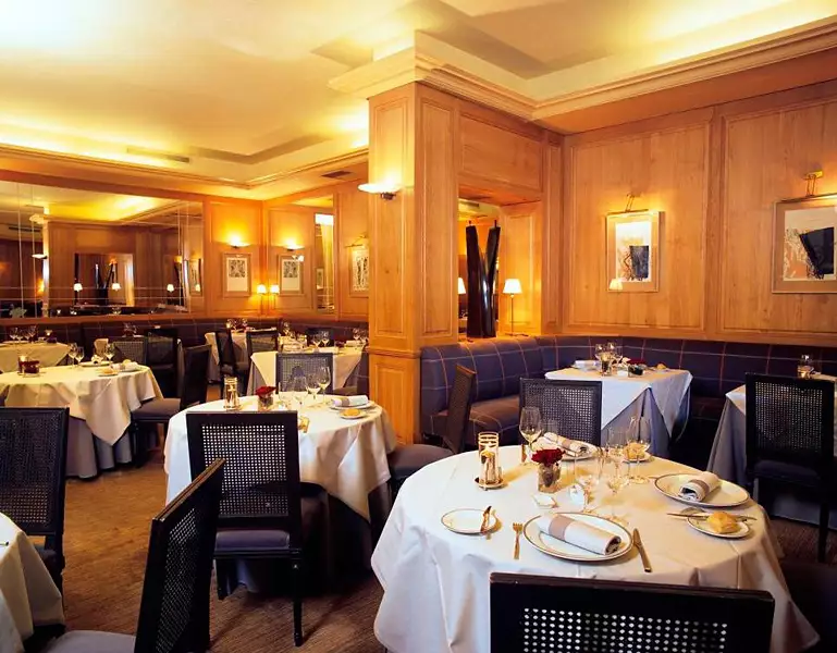 هتل Sofitel Paris Baltimore Tour Eiffel پاریس