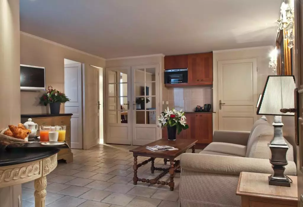 Alibaba https://cdn.alibaba.ir/ostorage/hotel-accommodation-images/6888a677ac13a7ed0d858b98_Paris-H-tel-Albe-Bastille-0.webp