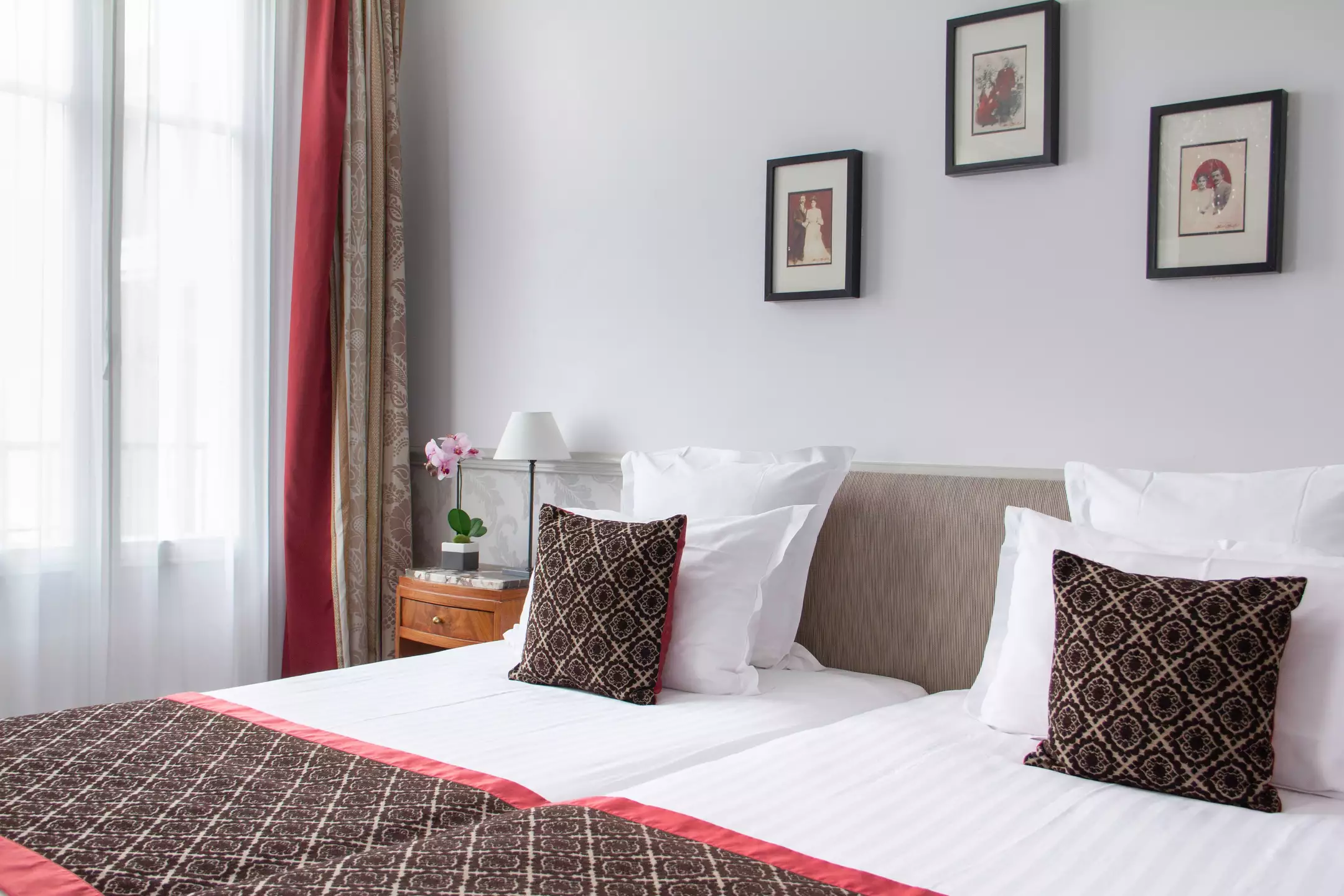 Alibaba https://cdn.alibaba.ir/ostorage/hotel-accommodation-images/6888a726ac13a7ed0d858cea_Paris-H-tel-Bradford-Elys-es-0.webp