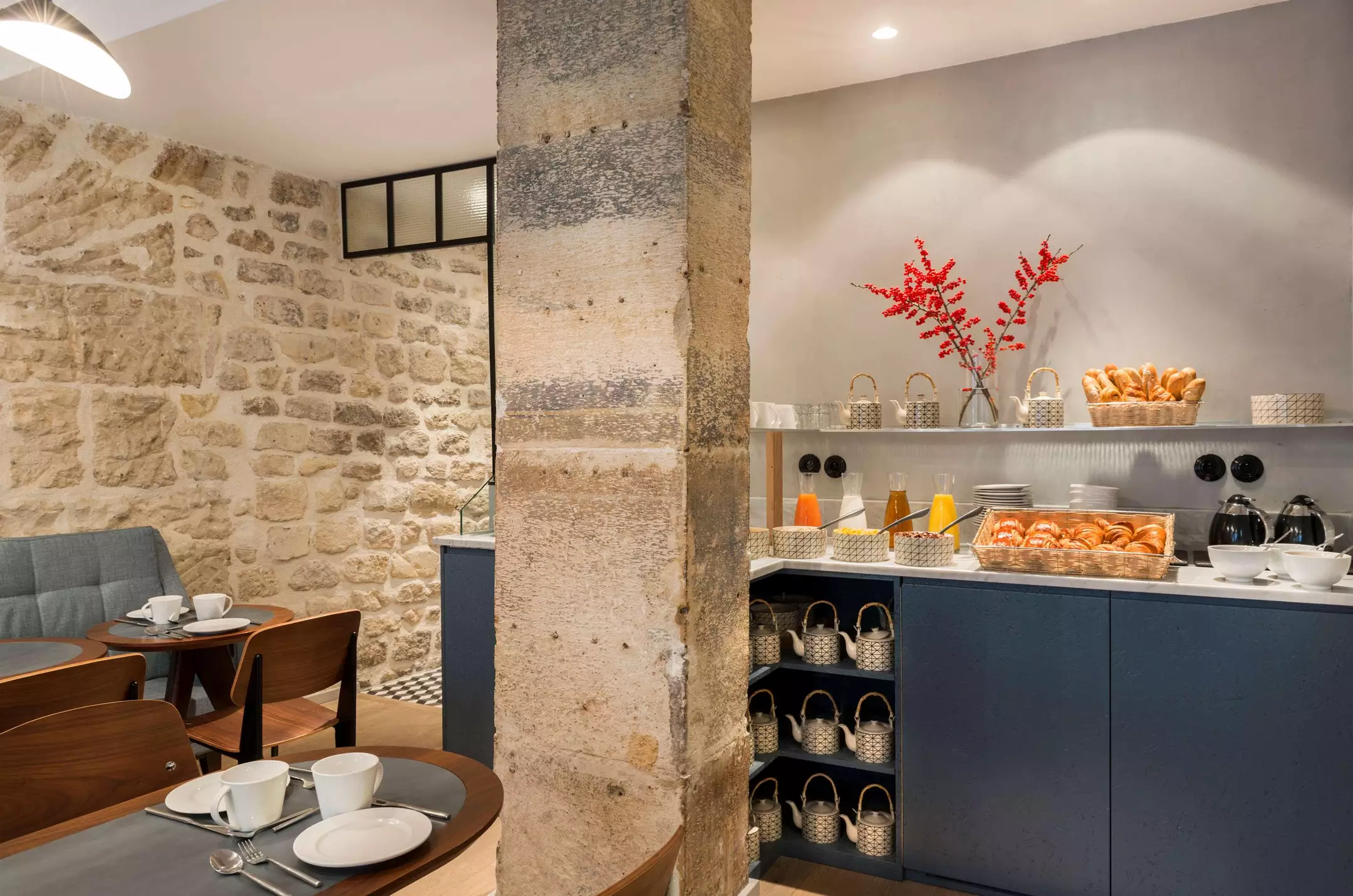 هتل Hôtel Basss پاریس