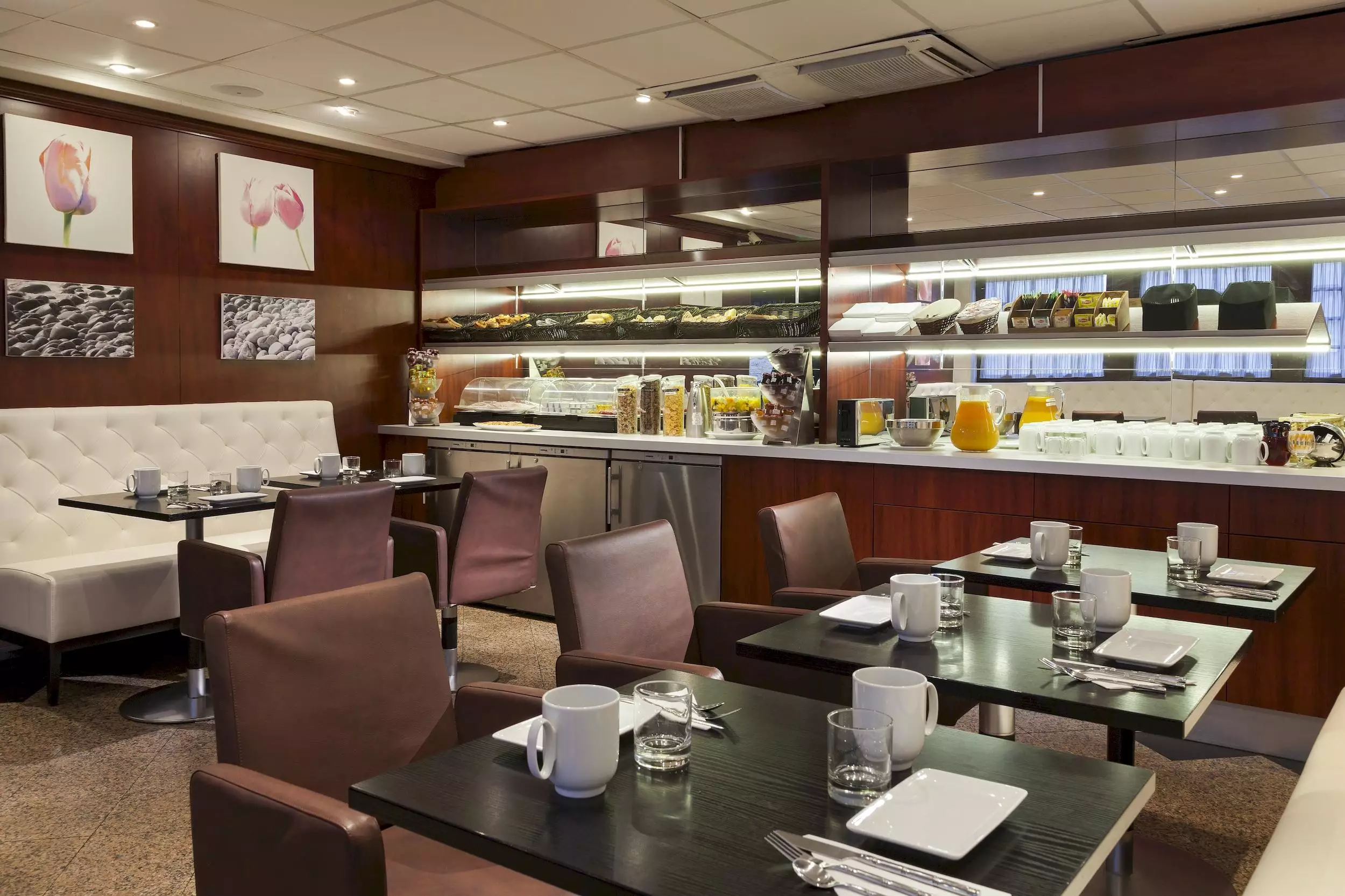 هتل Timhotel Paris Gare de l'Est پاریس