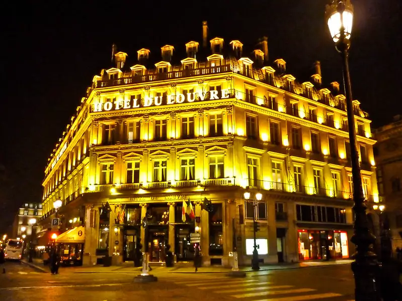 هتل Hôtel du Louvre پاریس