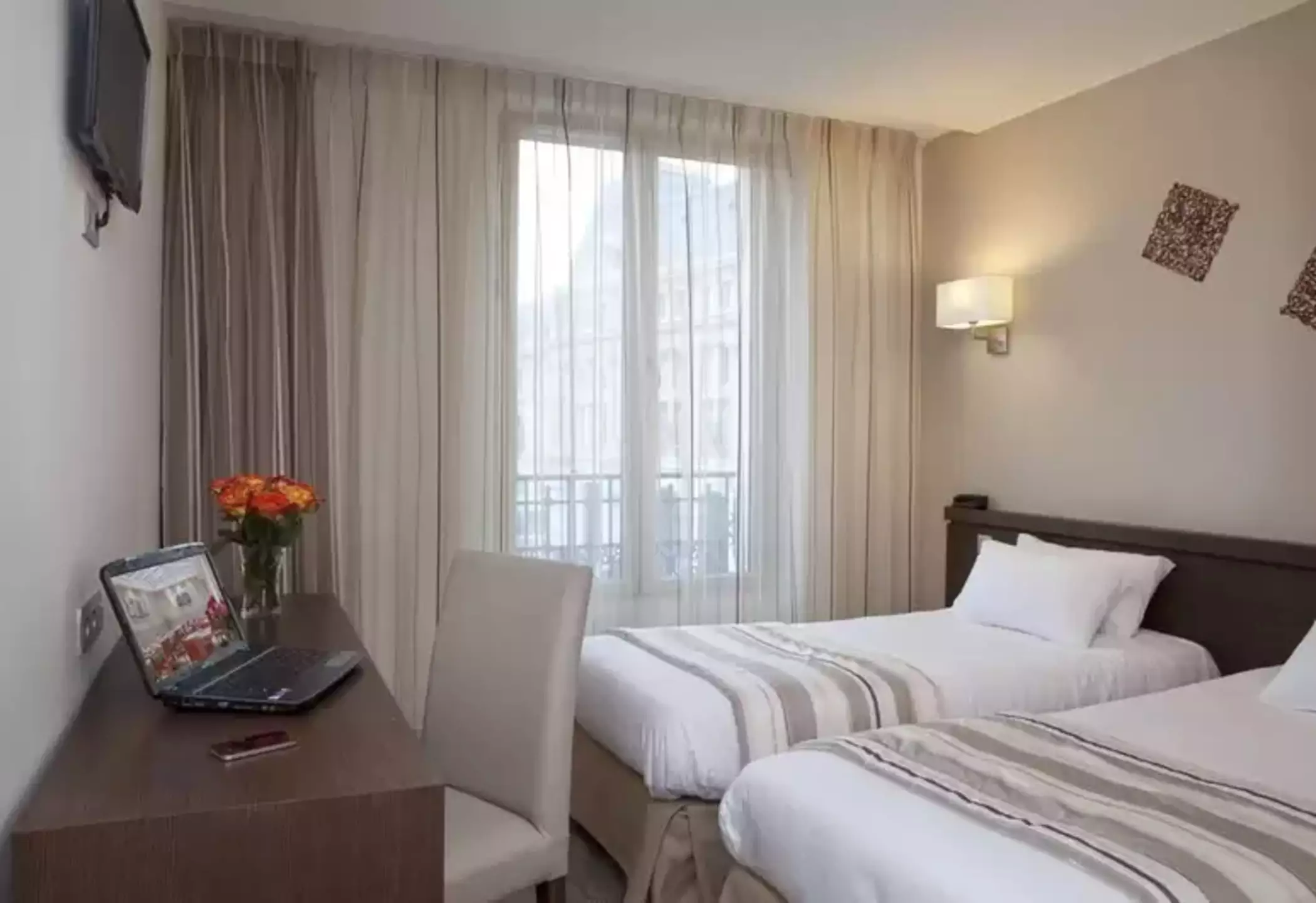 هتل Grand Hôtel de Normandie پاریس