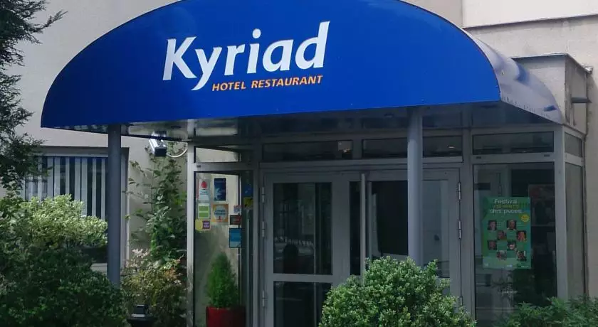 هتل Kyriad Paris Nord Porte de Saint-Ouen  پاریس