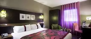 هتل Holiday Inn Saint Germain des Prés پاریس