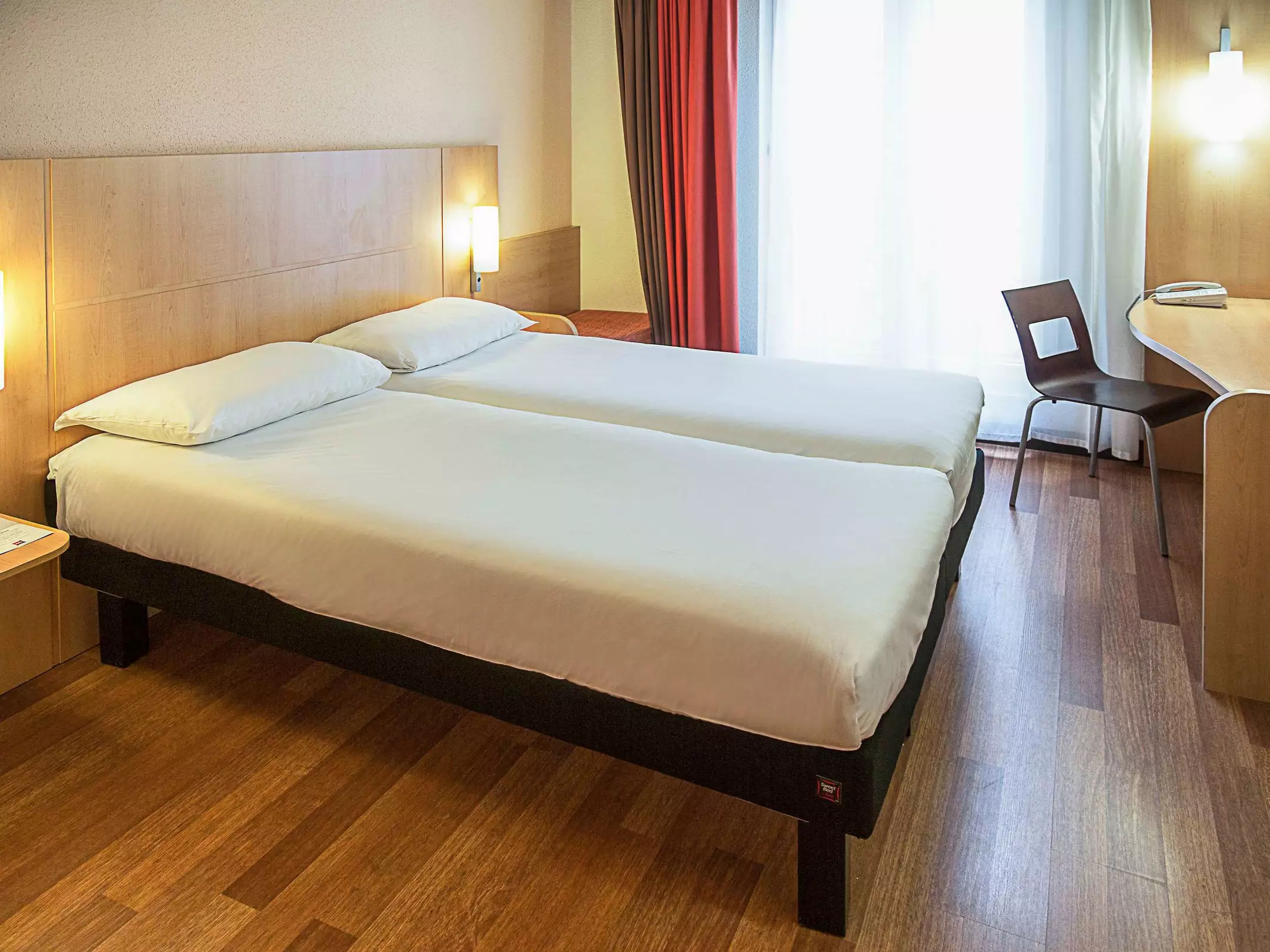 هتل Hôtel Ibis Paris Opéra La Fayette 9ème پاریس