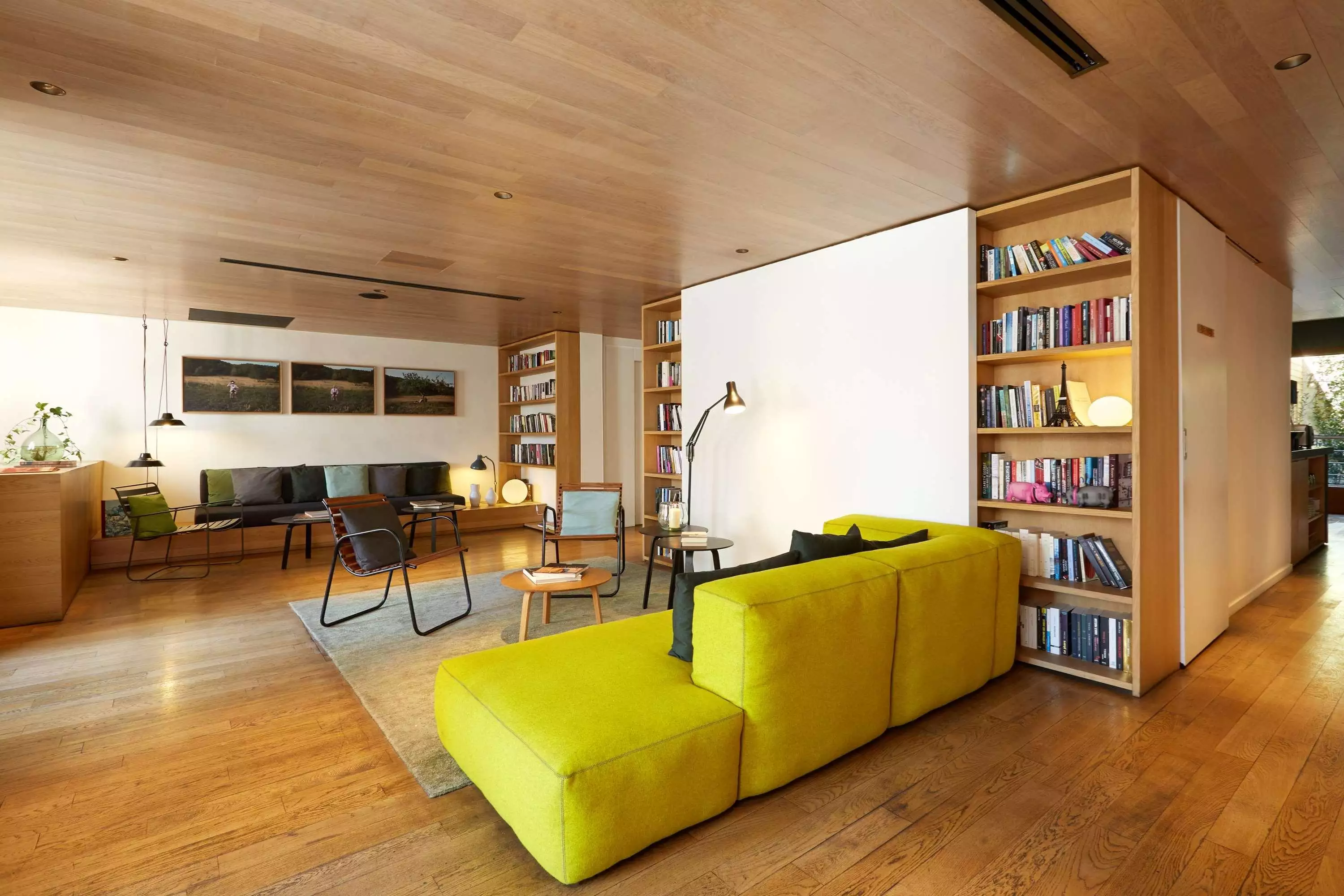 Alibaba https://cdn.alibaba.ir/ostorage/hotel-accommodation-images/6888acb1ac13a7ed0d8597e4_Paris-Hotel-Cabane-0.webp