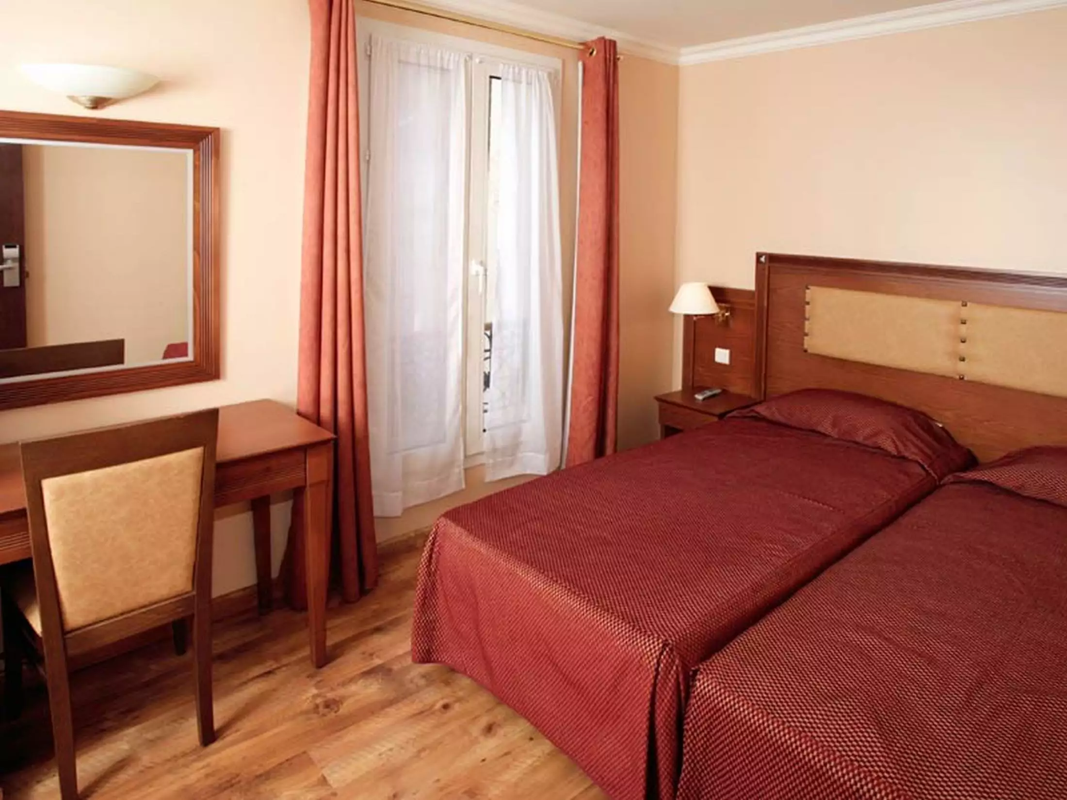 هتل 121 Paris پاریس